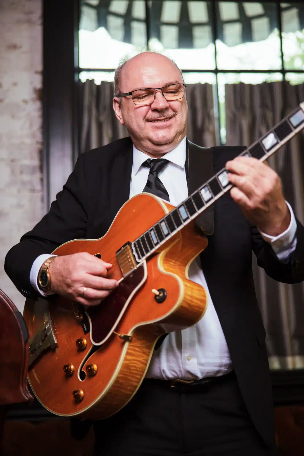 gerhard-k-guitar-2