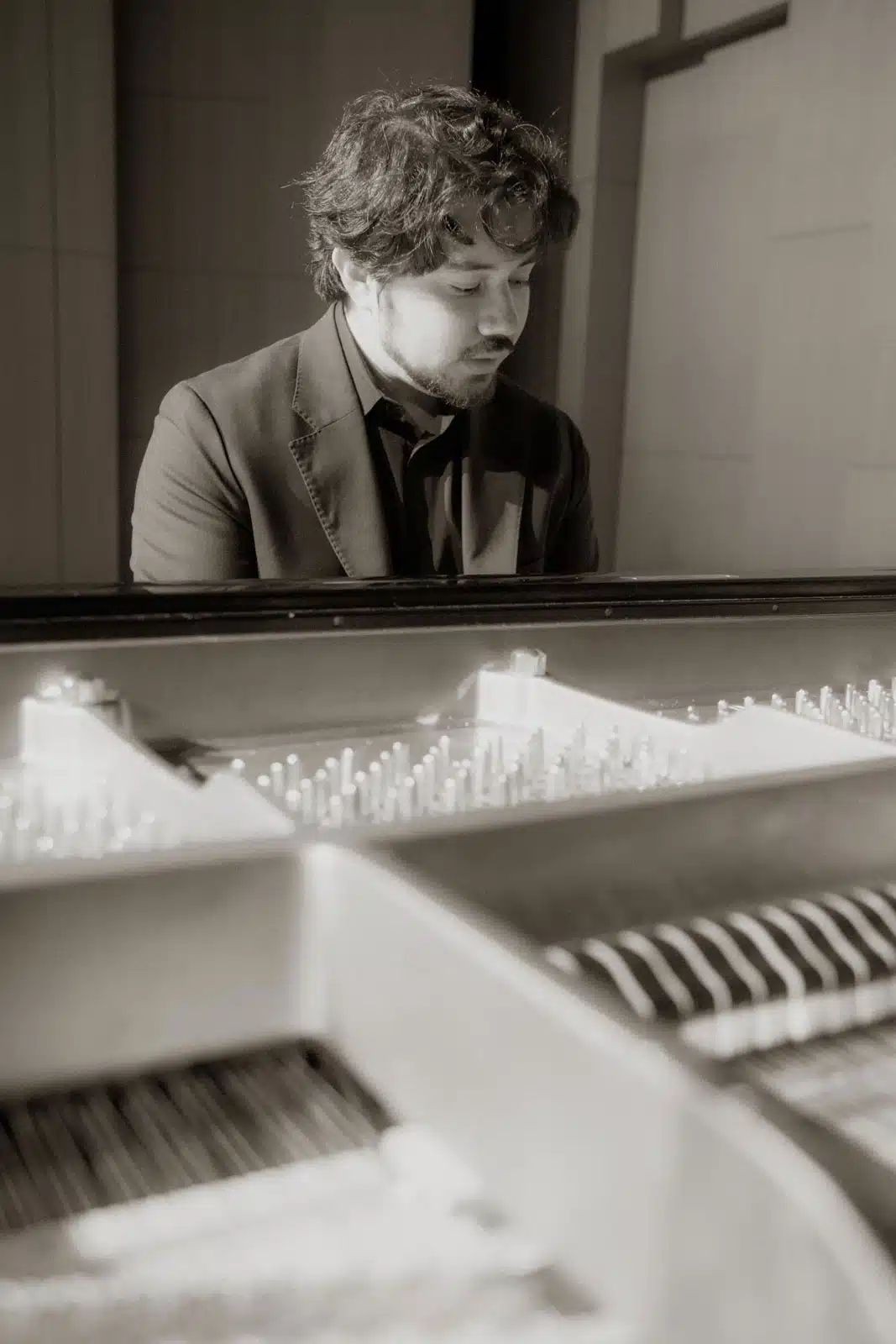 jake-n-piano-2